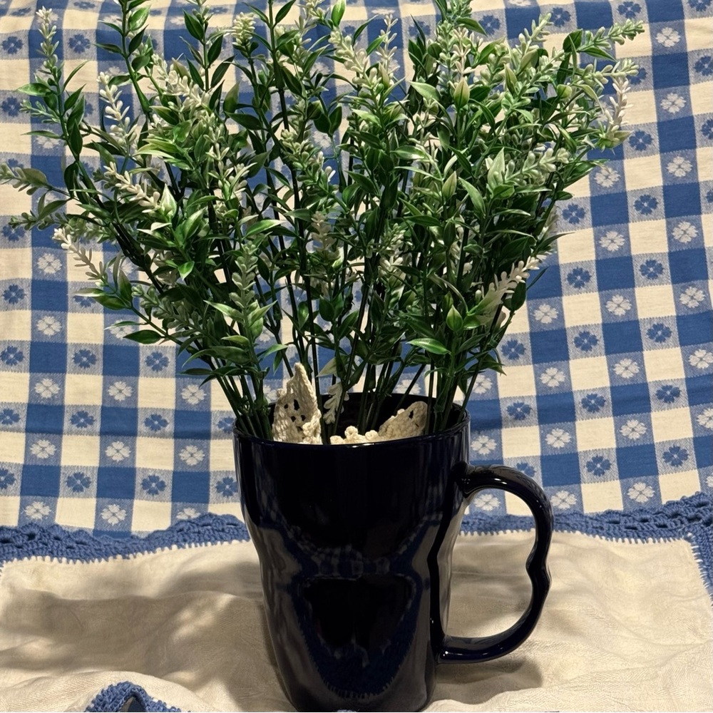 Heavy Duty Mugs in a Beautiful Dark Blue - Picture 11 of 11